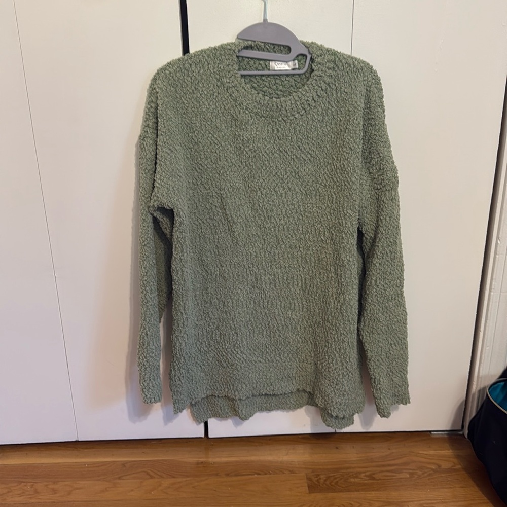 Large light green warm sweater, bought on Amazon from brand Qearal
